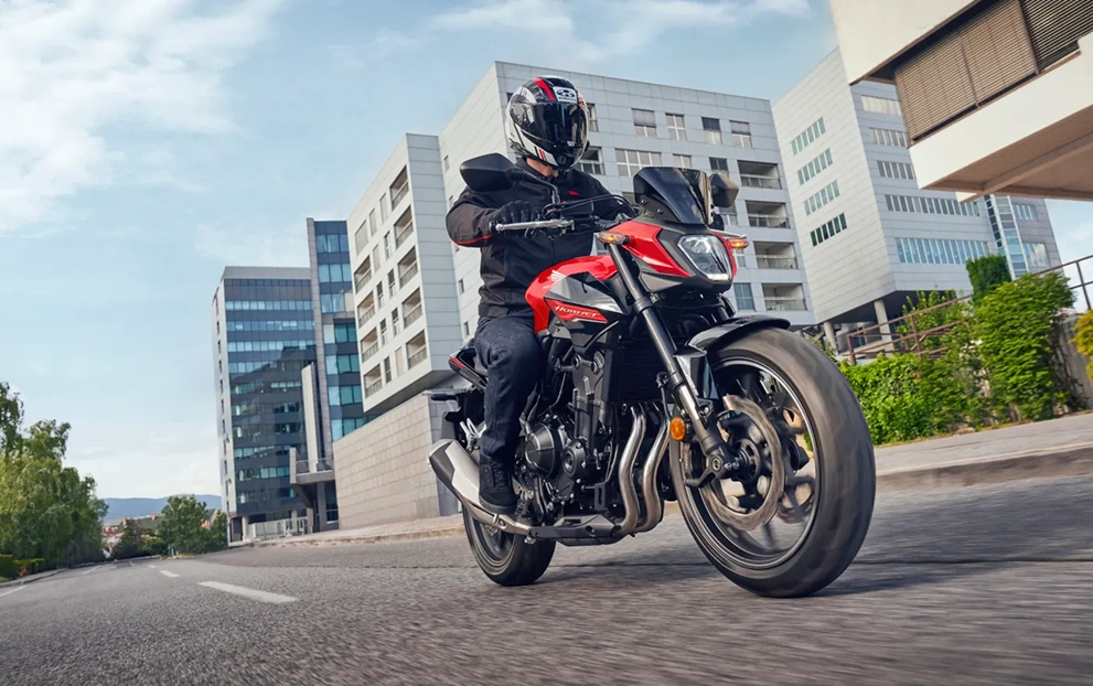 CB 500F — detalhe